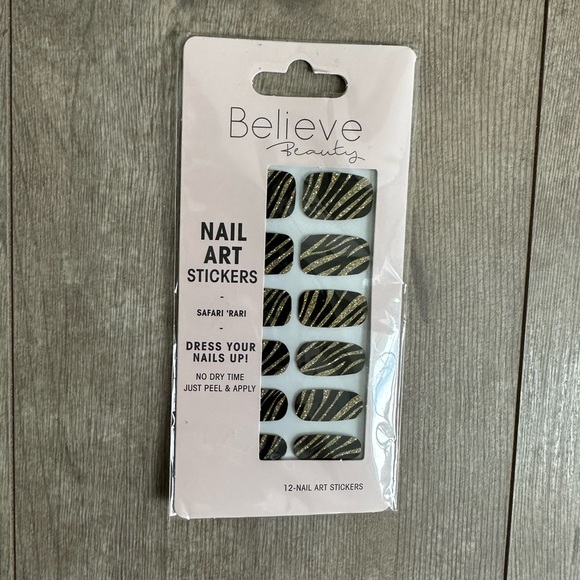 Believe Beauty Women’s Nail Decal Set Peel & Apply 12 Pack Nail Stickers new - Picture 5 of 6